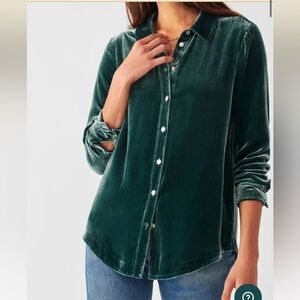 Faherty Stretch Silk Velvet Genevieve Shirt in Emerald Sz XS